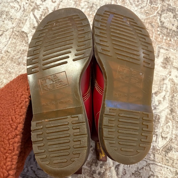 Dr. Martens Made In England Red Oxblood 1460 Boots Men’s Size 9 Women’s Size 10 - Picture 6 of 7